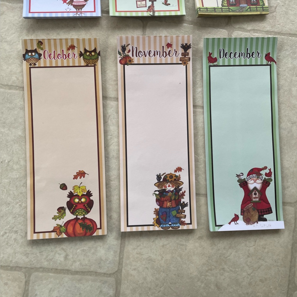 Seasonal Monthly Magnetic Notepad Set - Picture 7 of 8